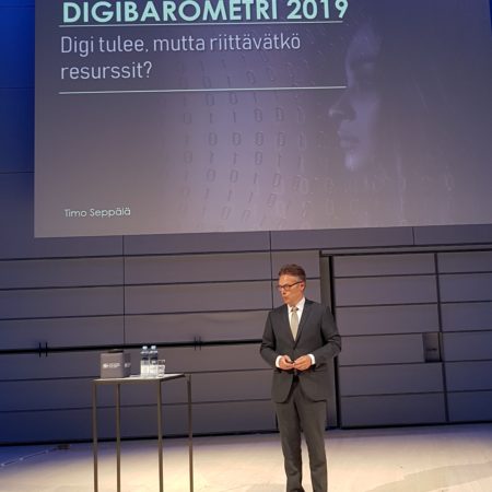 Suomi MM-pronssilla digitalisaation hyödyntäjänä – riittävätkö resurssit digitalisaation edistämiseen?