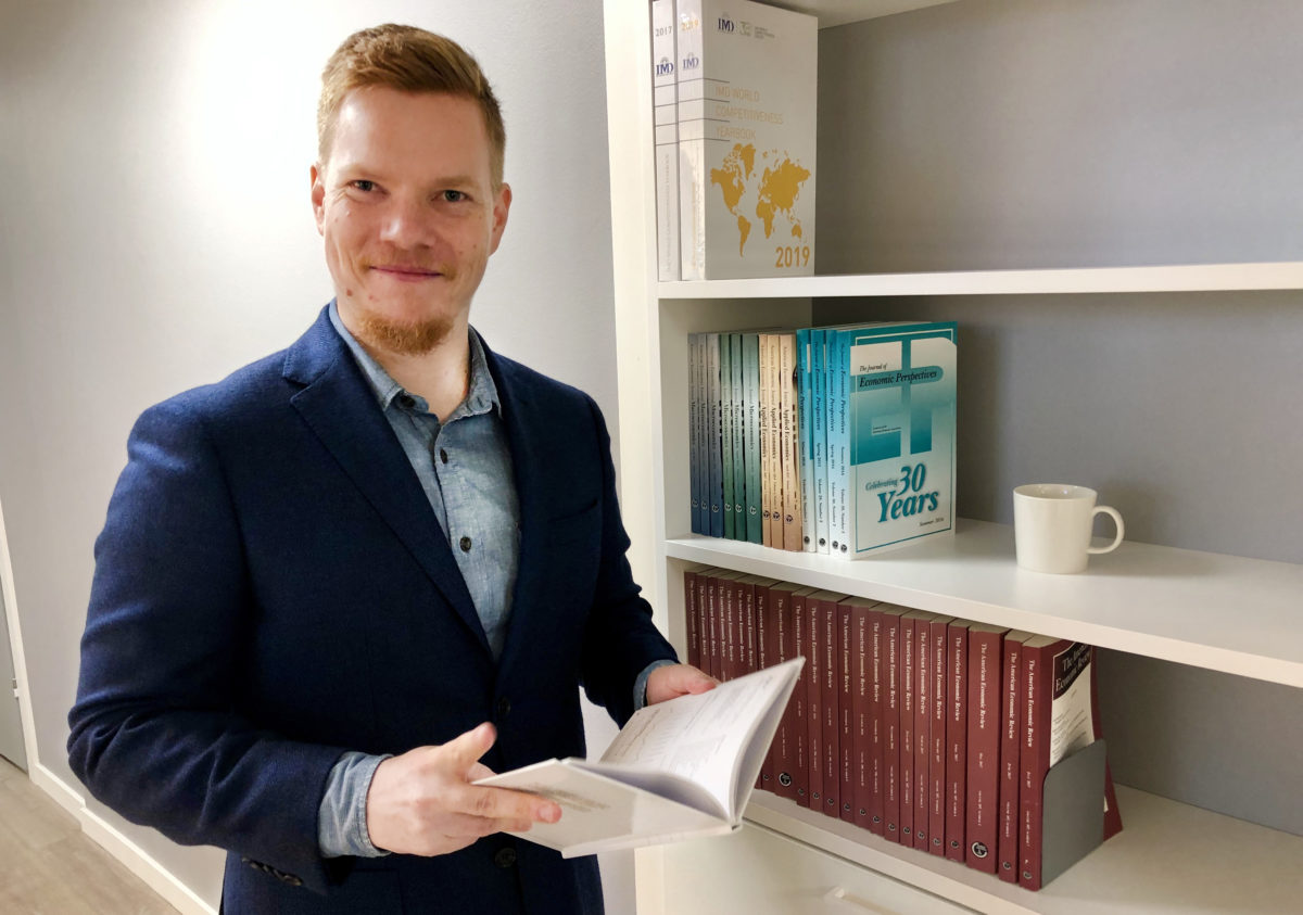 Etla: Alueellisista eroista huolimatta teollisuuden johtaminen Suomessa kansainvälistä tasoa